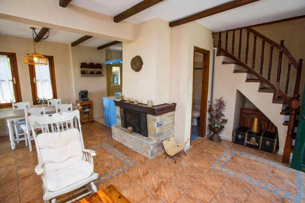 Natali'S Villa By The Sea Като-Гацеа Экстерьер фото