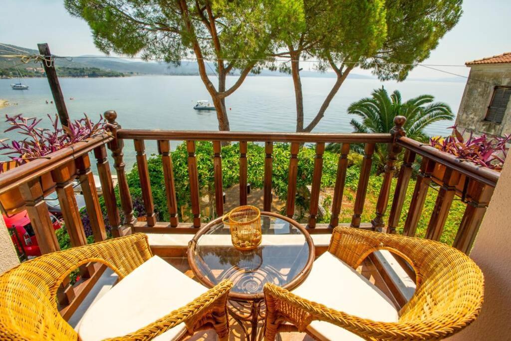 Natali'S Villa By The Sea Като-Гацеа Экстерьер фото