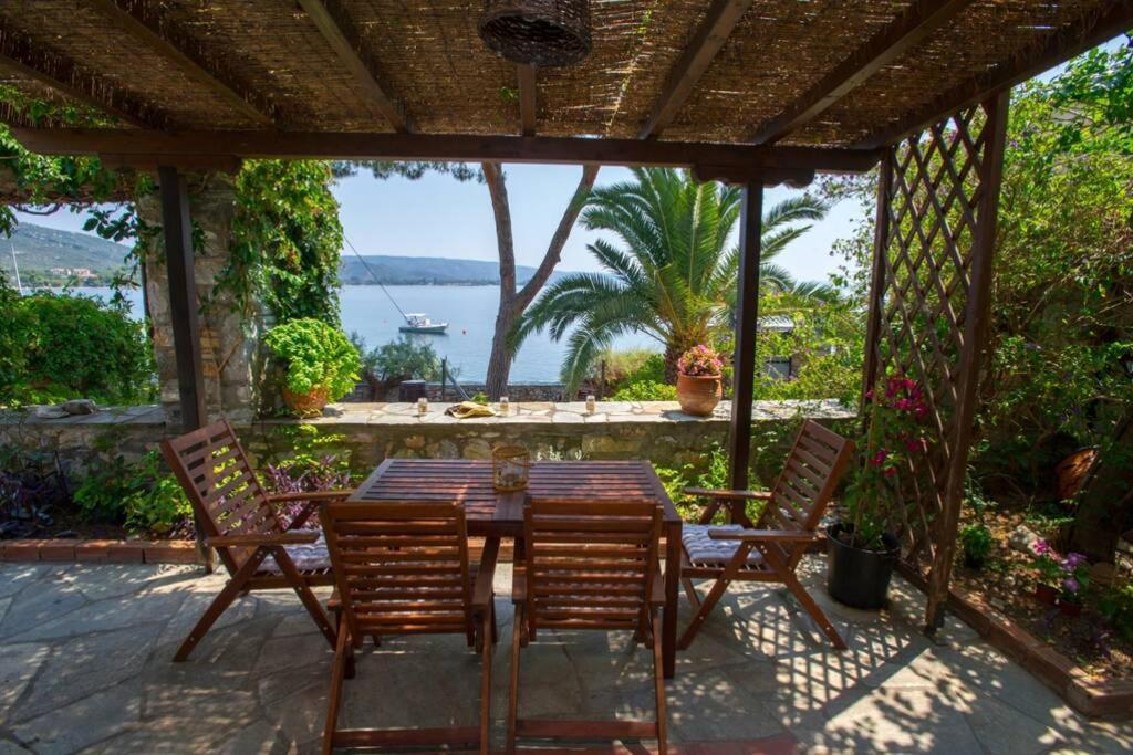 Natali'S Villa By The Sea Като-Гацеа Экстерьер фото