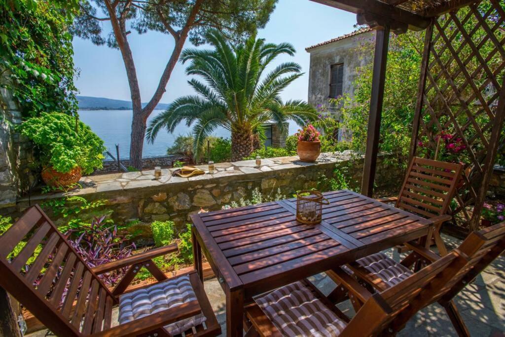 Natali'S Villa By The Sea Като-Гацеа Экстерьер фото
